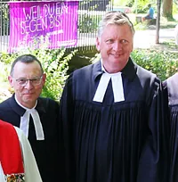 links: Pfarrer Dr. Eckhard Düker, rechts: Pfarrer Gunnar Grahl